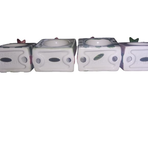 Set of 4 Ceramic Gift Box Napkin Rings Holiday Present/Bow Shape Napkin Rings - Picture 4 of 10